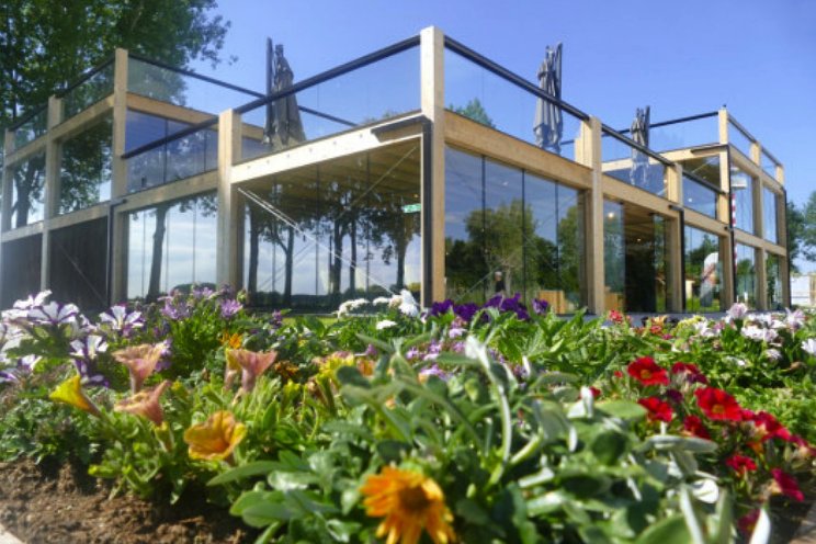 Ook houten gebouw Floriade in de verkoop Ook houten gebouw Floriade in de verkoop