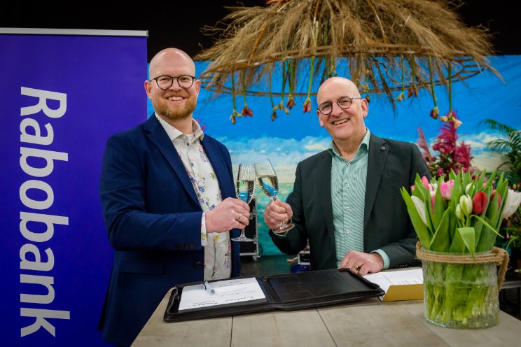 Rabobank en Lentetuin verlengen samenwerking Rabobank en Lentetuin verlengen samenwerking